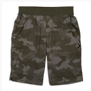 Men’s Lululemon 9 inch Shorts